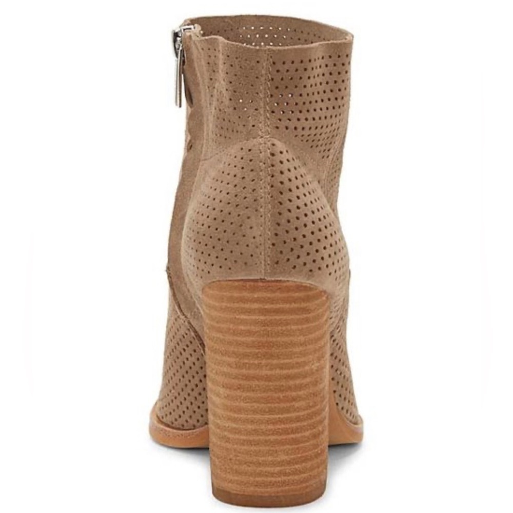 COPY - NWOB Vince Camuto Cava Ankle Suede Bootie Size 10 - Picture 3 of 5